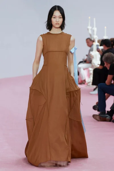 Look 54